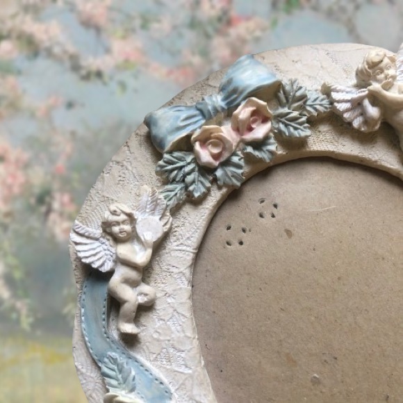 Vintage Coquette Picture Frame - Picture 3 of 7